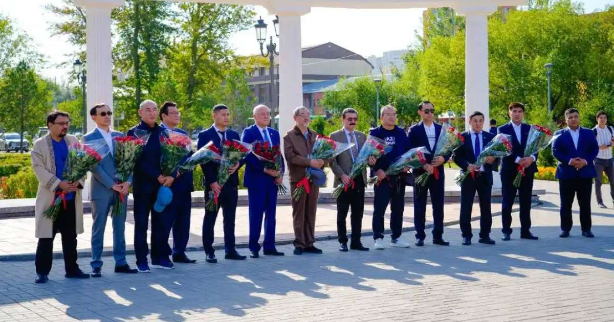 Colman Domingo and Jude Law at amfAR’s Venice Gala