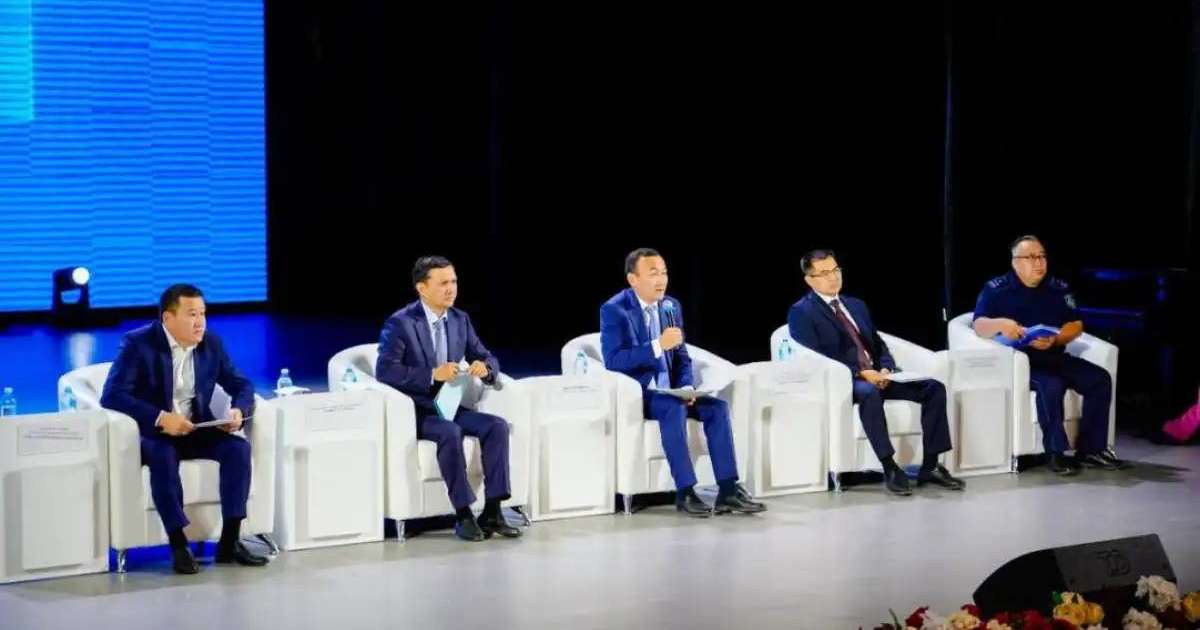 Colman Domingo and Jude Law at amfAR’s Venice Gala