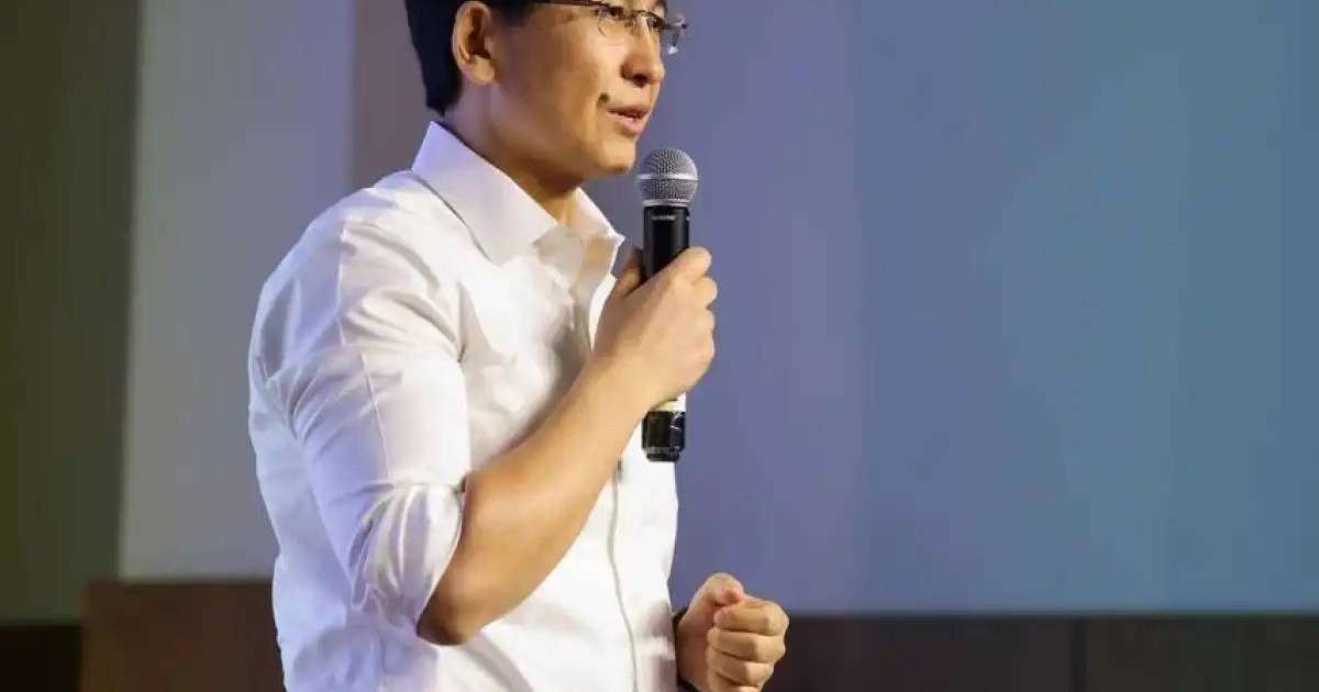 Асхат Аймағамбетов сүйінші сұрады