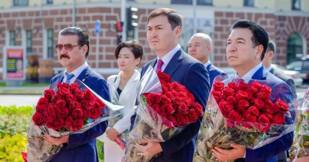Colman Domingo and Jude Law at amfAR’s Venice Gala