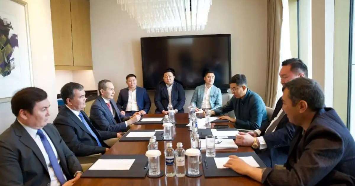 Colman Domingo and Jude Law at amfAR’s Venice Gala