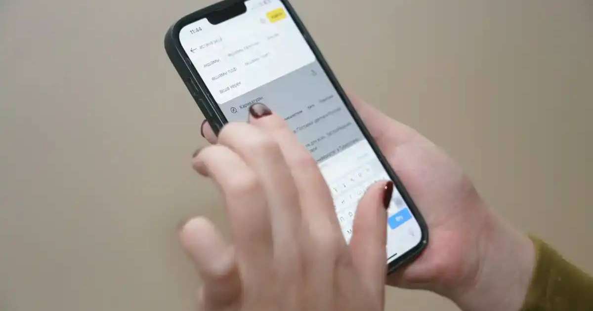 Ұлттық банк картасын басқаға пайдалануға бергендер жауапкершілікке тартылатынын мәлімдеді