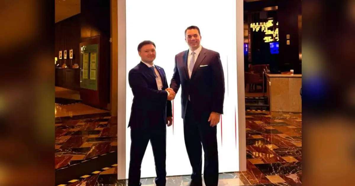 «ҚазМұнайГаз» және LanzaJet елімізде экологиялық таза авиаотын өндіру жобасын талқылады