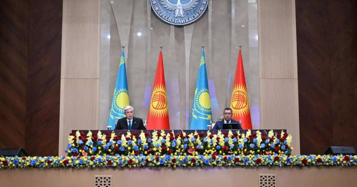 Тоқаев пен Жапаров баспасөз брифингін өткізді