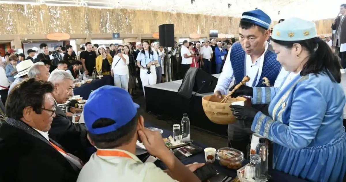 Colman Domingo and Jude Law at amfAR’s Venice Gala