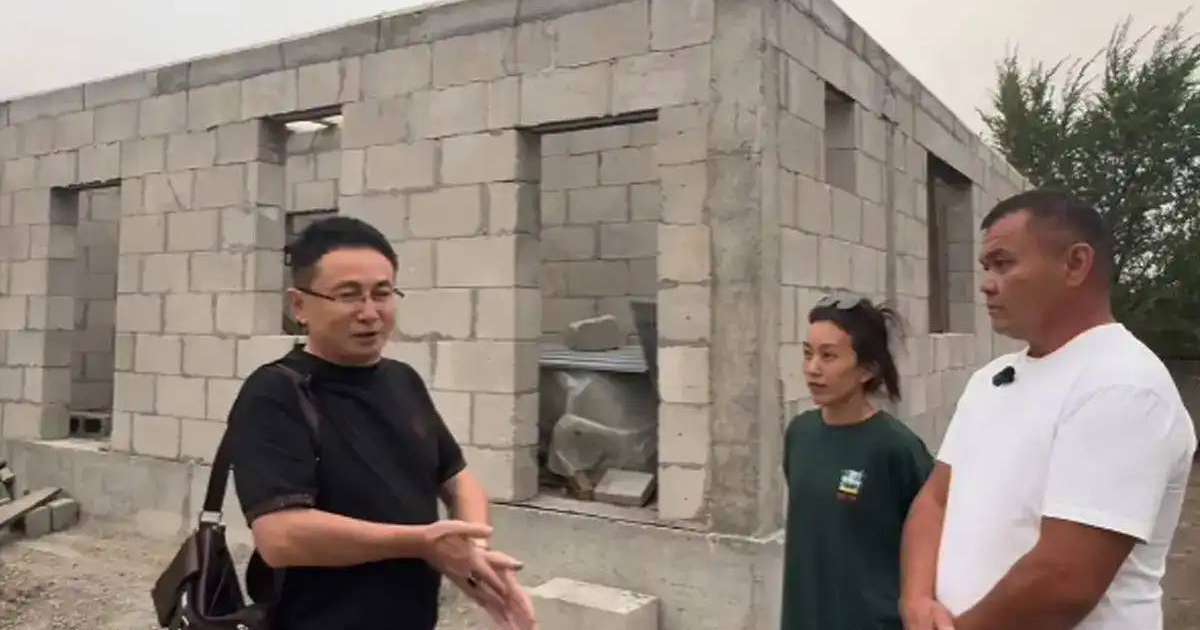 Colman Domingo and Jude Law at amfAR’s Venice Gala