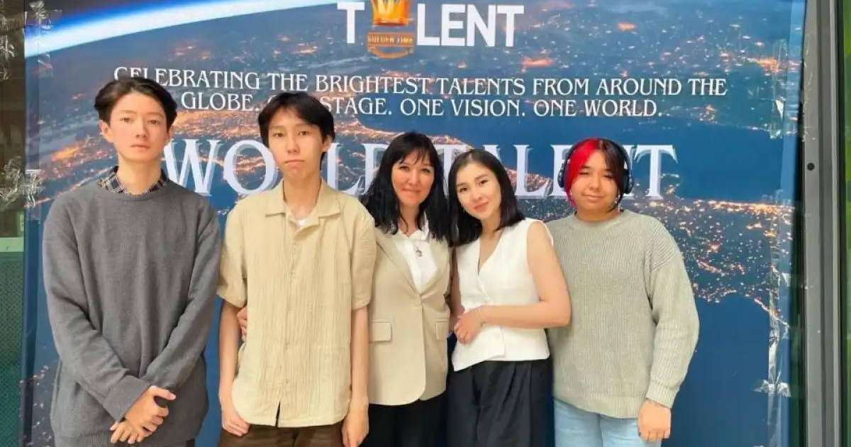 Colman Domingo and Jude Law at amfAR’s Venice Gala