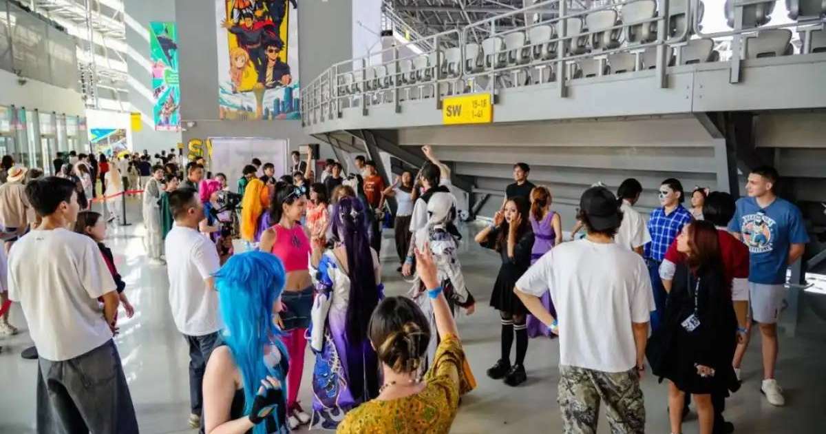 Colman Domingo and Jude Law at amfAR’s Venice Gala