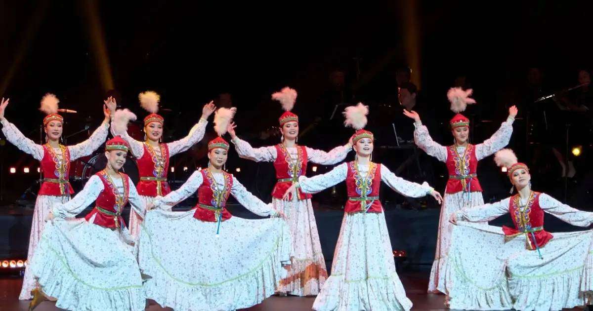 Colman Domingo and Jude Law at amfAR’s Venice Gala