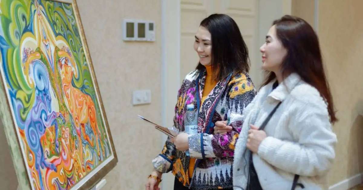 Colman Domingo and Jude Law at amfAR’s Venice Gala