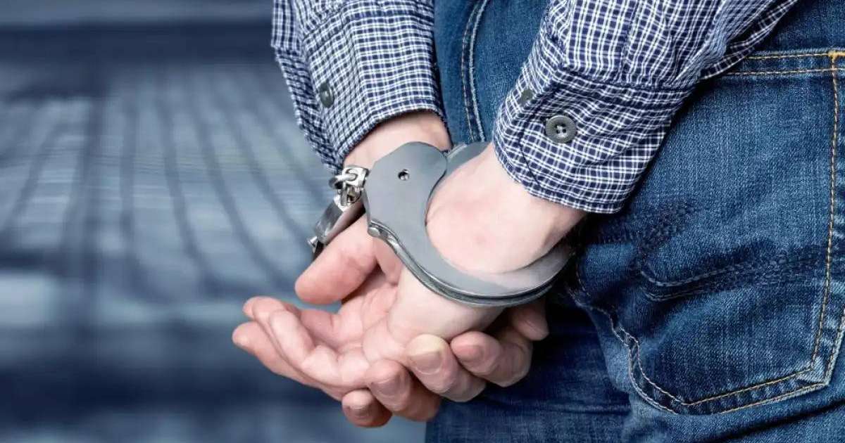 «Пәтер алып береміз»: Астаналықтарды сан соқтырған алаяқтар сотталды