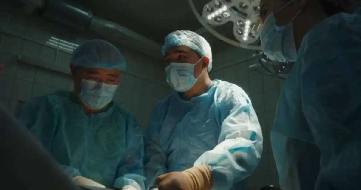 Атырауда бұрын-соңды жасалмаған тізе буынын қалпына келтіру отасы сәтті аяқталды