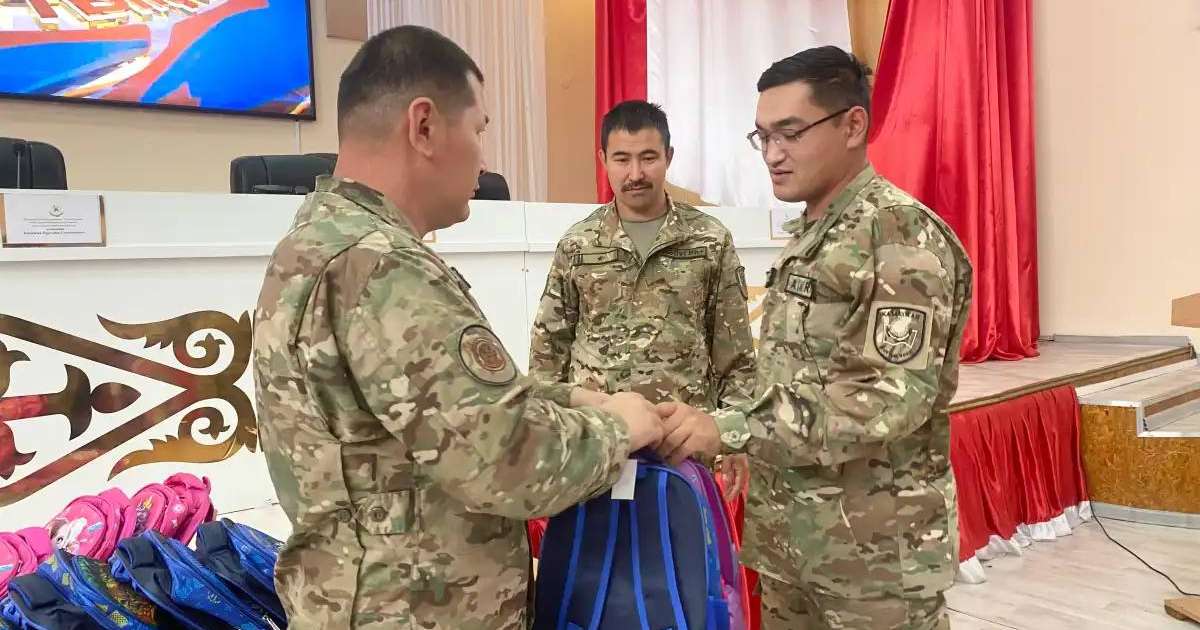 Ұлттық ұланның әскери қызметшілері «Мектепке жол» акциясын өткізді