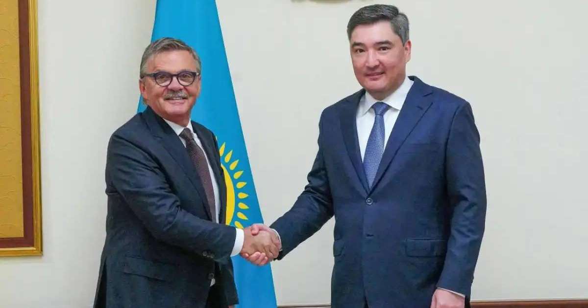 Colman Domingo and Jude Law at amfAR’s Venice Gala