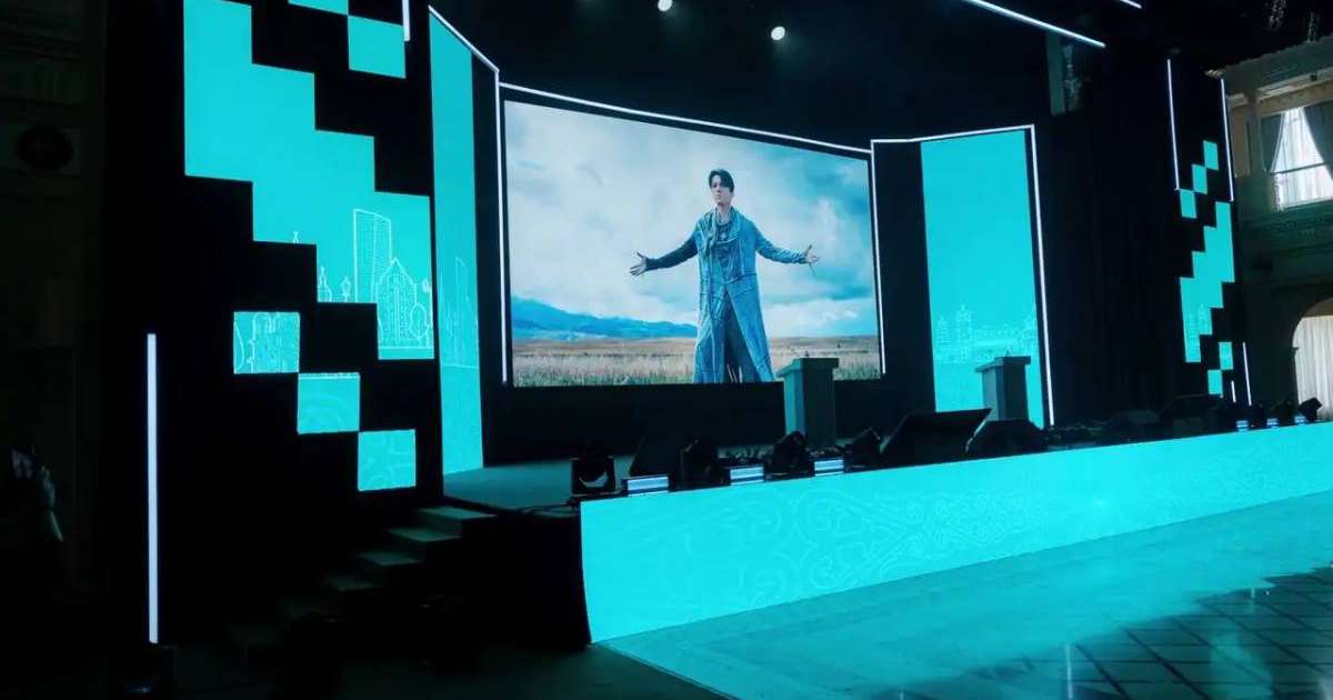 Colman Domingo and Jude Law at amfAR’s Venice Gala