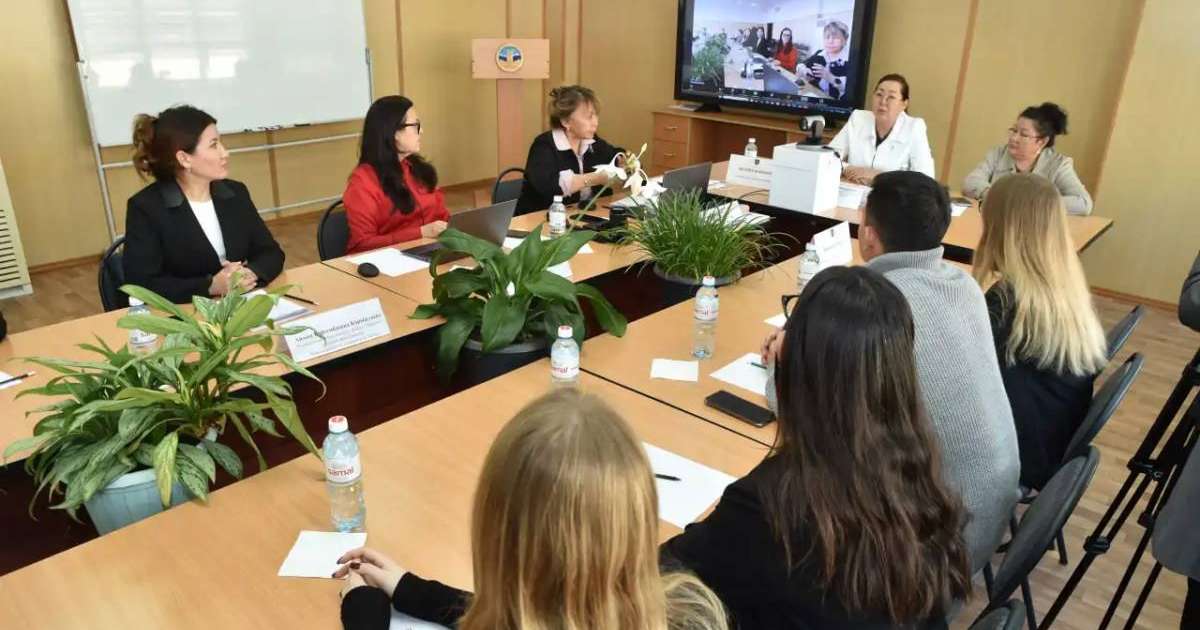 Colman Domingo and Jude Law at amfAR’s Venice Gala