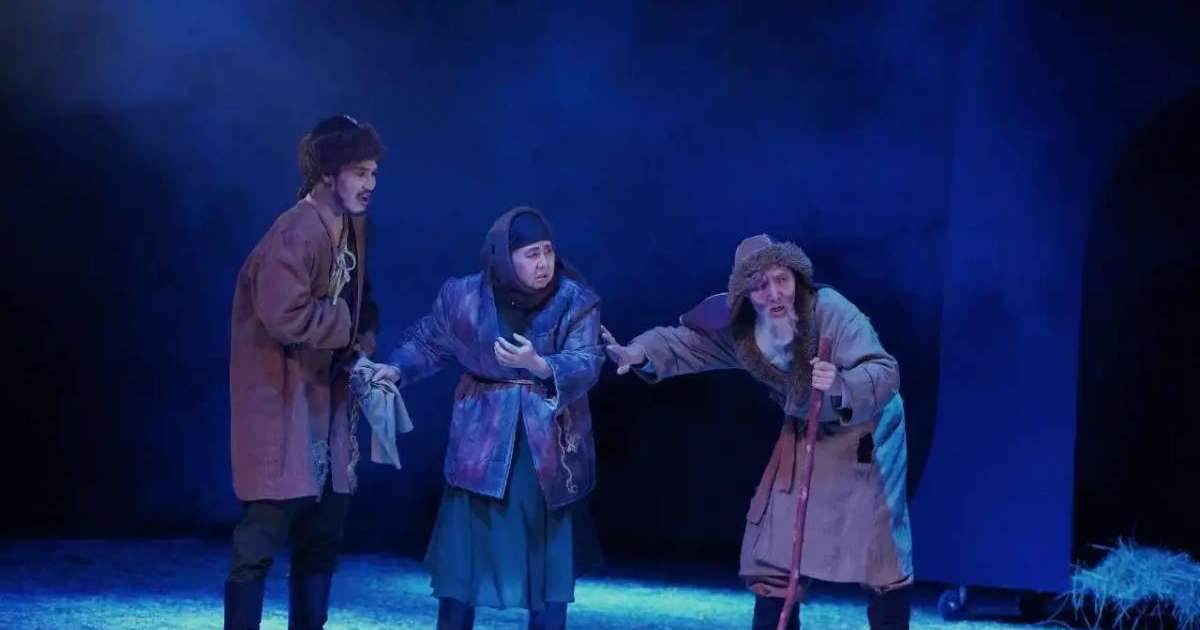 Colman Domingo and Jude Law at amfAR’s Venice Gala