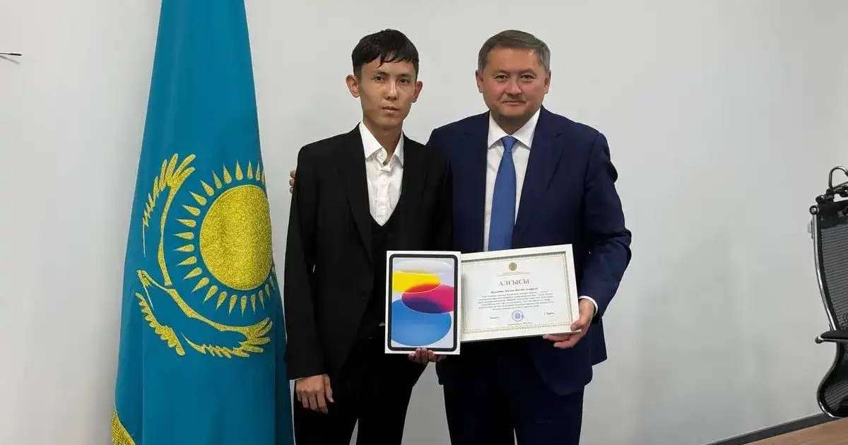 Colman Domingo and Jude Law at amfAR’s Venice Gala