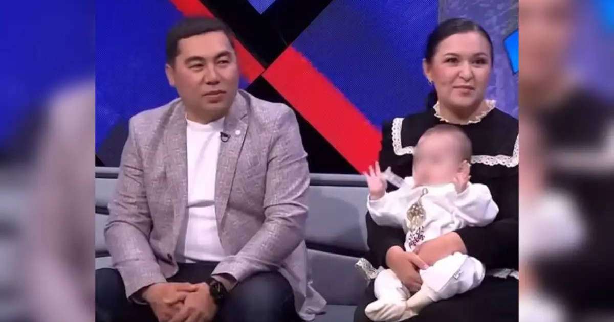 «Қыздарым үшін блог бастадым»: Жеті қызы бар әке отбасымен блогерлікке қалай келгені туралы айтты