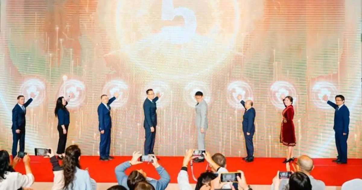 Colman Domingo and Jude Law at amfAR’s Venice Gala