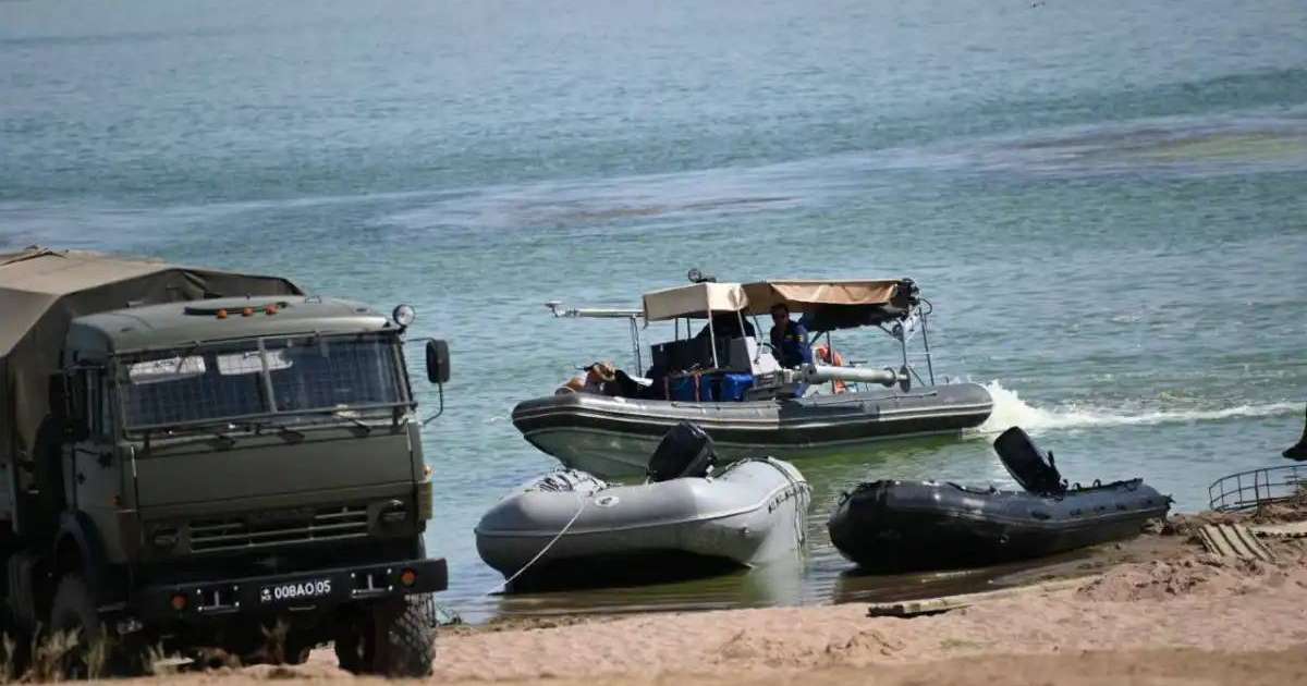 Colman Domingo and Jude Law at amfAR’s Venice Gala