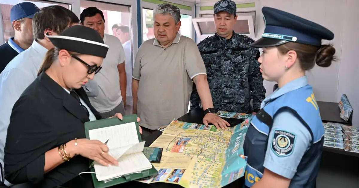 Colman Domingo and Jude Law at amfAR’s Venice Gala