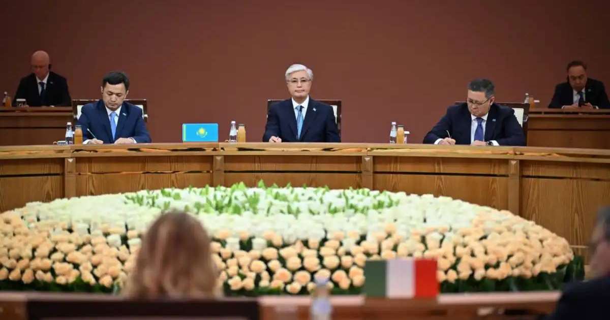 Colman Domingo and Jude Law at amfAR’s Venice Gala