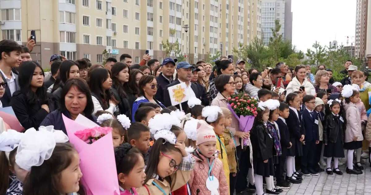 Биыл қанша қазақстандық оқушы мектеп бітіреді