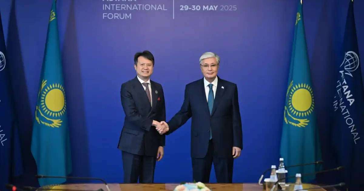 Colman Domingo and Jude Law at amfAR’s Venice Gala