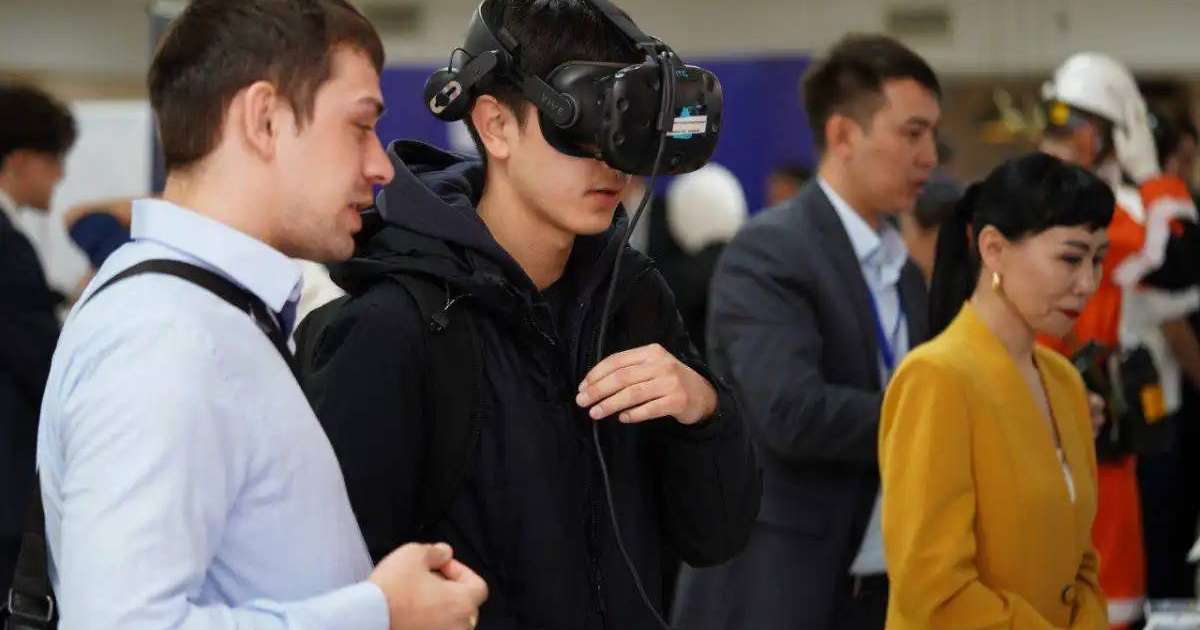 Colman Domingo and Jude Law at amfAR’s Venice Gala