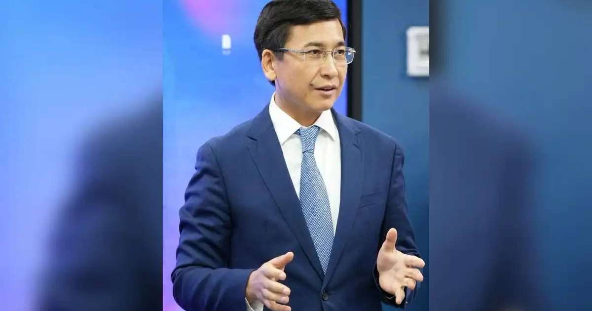 Colman Domingo and Jude Law at amfAR’s Venice Gala