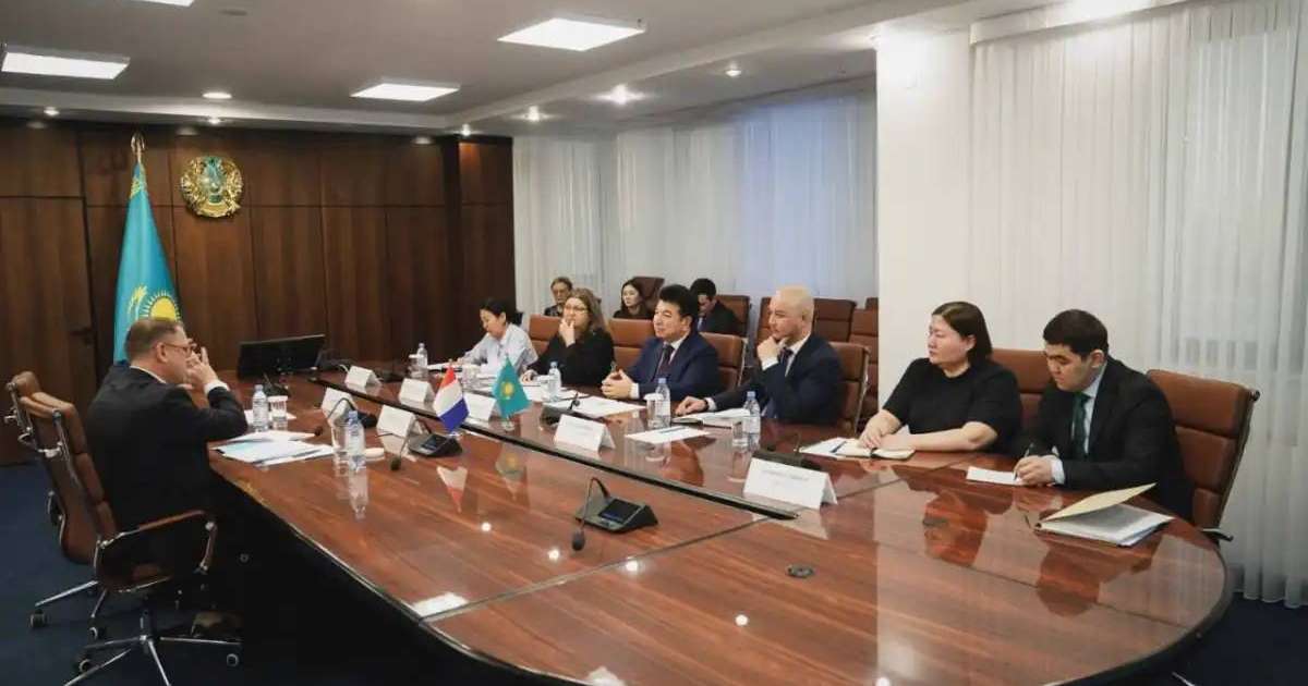 Қазақстан мен Франция білім саласындағы ынтымақтастықты талқылады