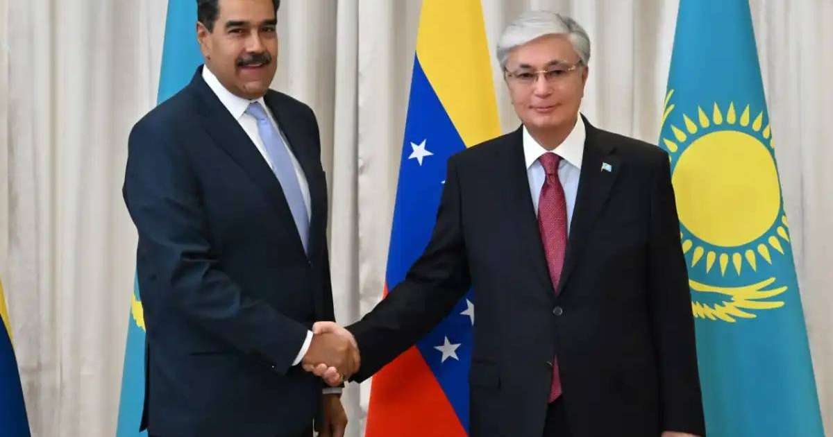 Қасым-Жомарт Тоқаев Венесуэла Президенті Николас Мадуромен кездесті