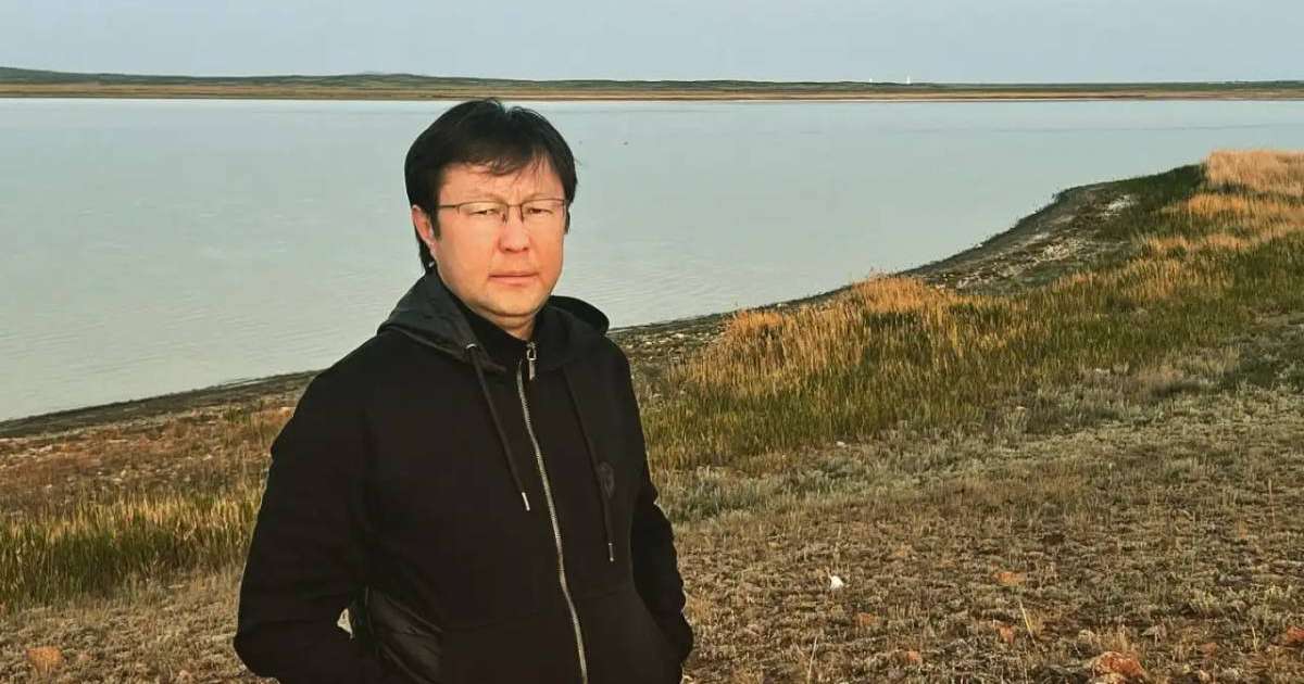 «Рыжий Алмаздың ұлымын»: Ақберен Елгезек еш жерде айтылмаған құпияны айтты