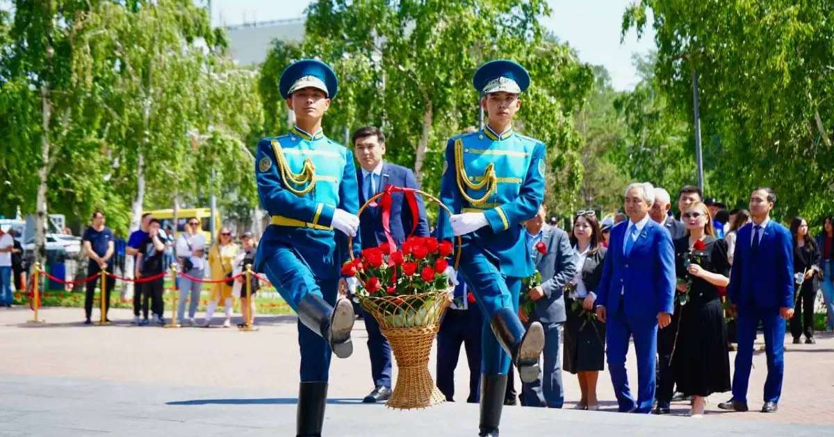 Colman Domingo and Jude Law at amfAR’s Venice Gala