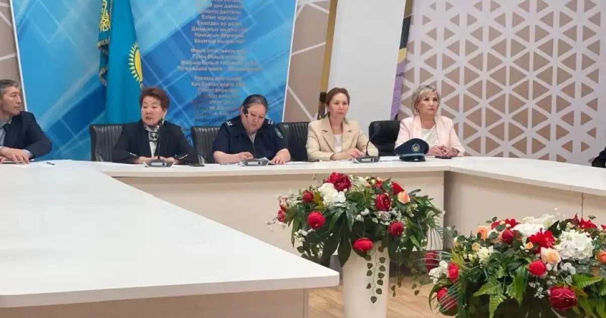 Балаларды қорғау күні: елордада мектеп оқушыларымен профилактикалық кездесу өтті