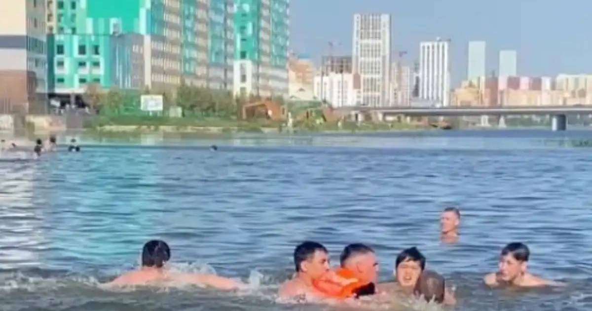 Colman Domingo and Jude Law at amfAR’s Venice Gala