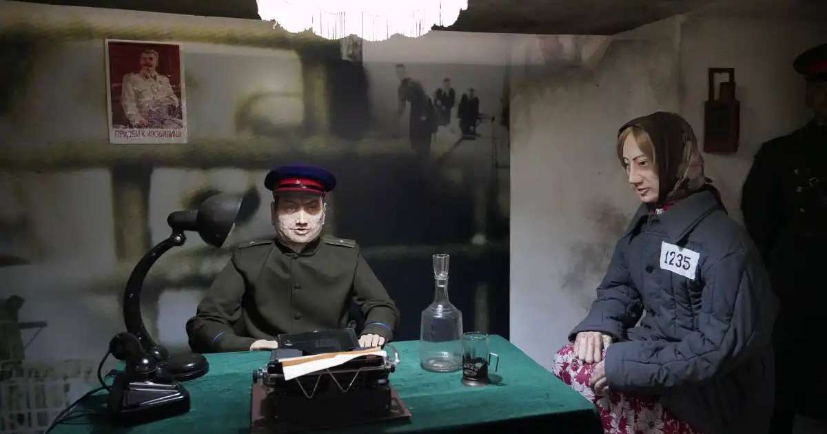 АЛЖИР: Аналардың қасіретке толы мекені