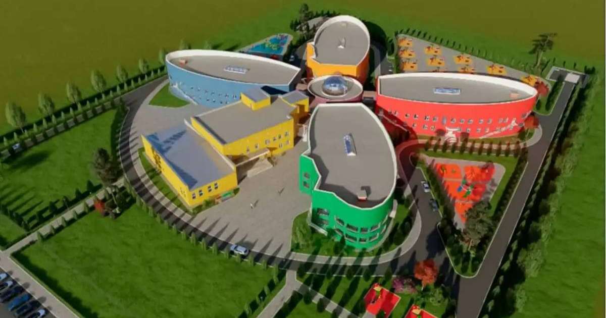 Colman Domingo and Jude Law at amfAR’s Venice Gala