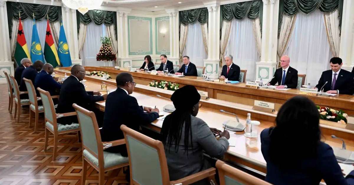 Қазақстан мен Гвинея-Бисау президенттері кеңейтілген құрамда келіссөз жүргізді