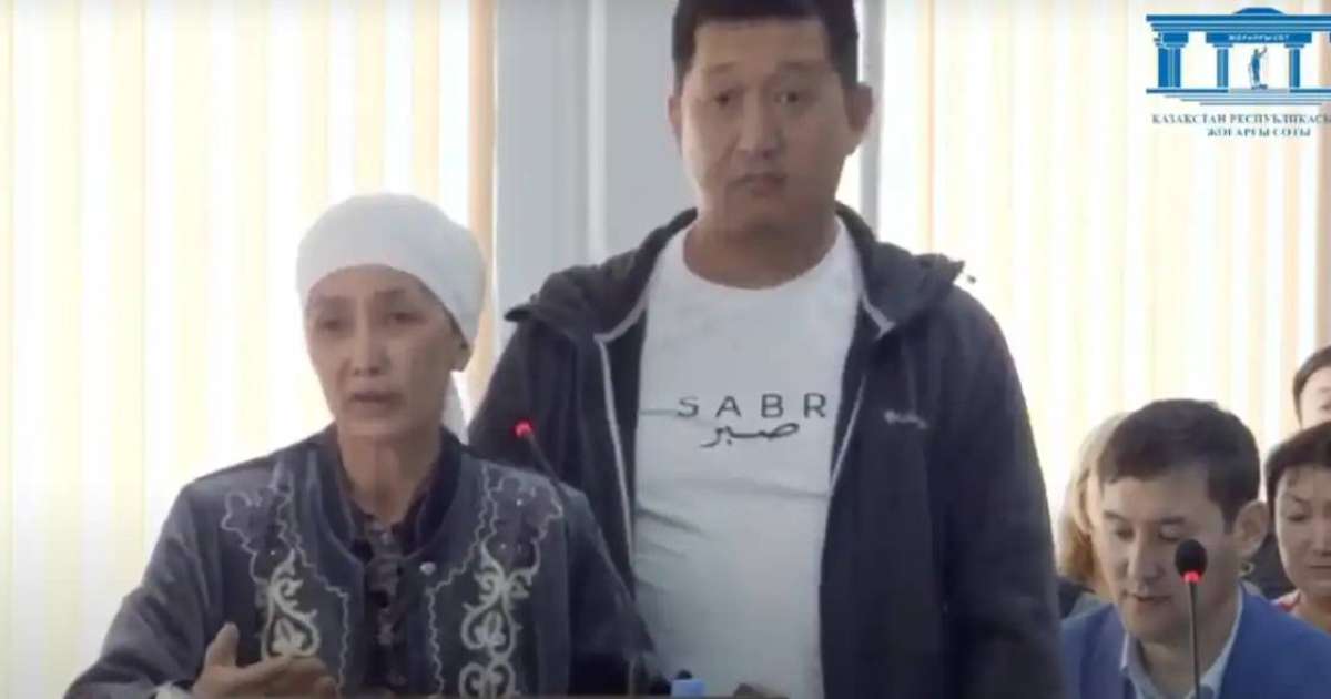 «Шерзат біреуді ұрып қойды, Нұрқанатты оятып жібер»: сотта Шерзаттың әжесі оқиға туралы айтты