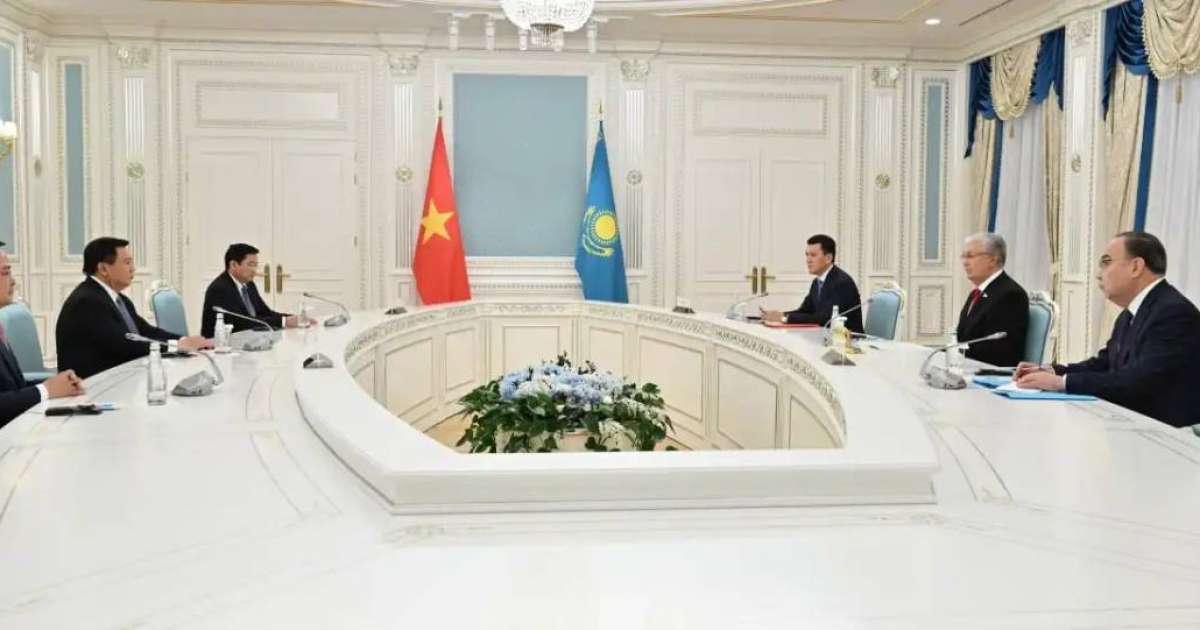 Colman Domingo and Jude Law at amfAR’s Venice Gala