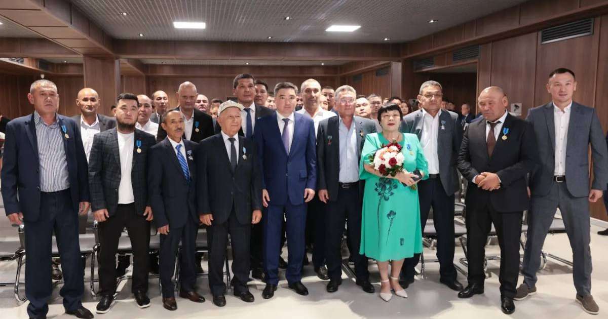 Colman Domingo and Jude Law at amfAR’s Venice Gala
