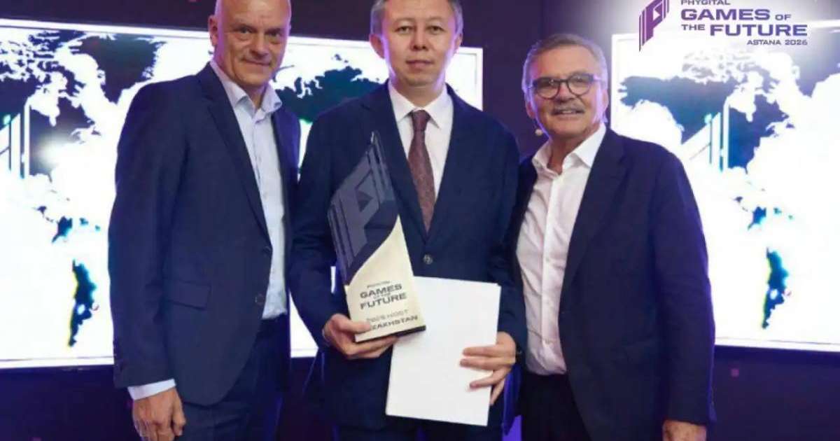 Colman Domingo and Jude Law at amfAR’s Venice Gala