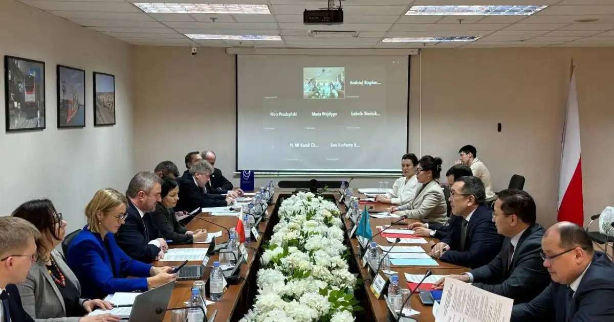 Қазақстан мен Польша арасында автомобиль көлігімен жүк тасымалдау көлемі өсті