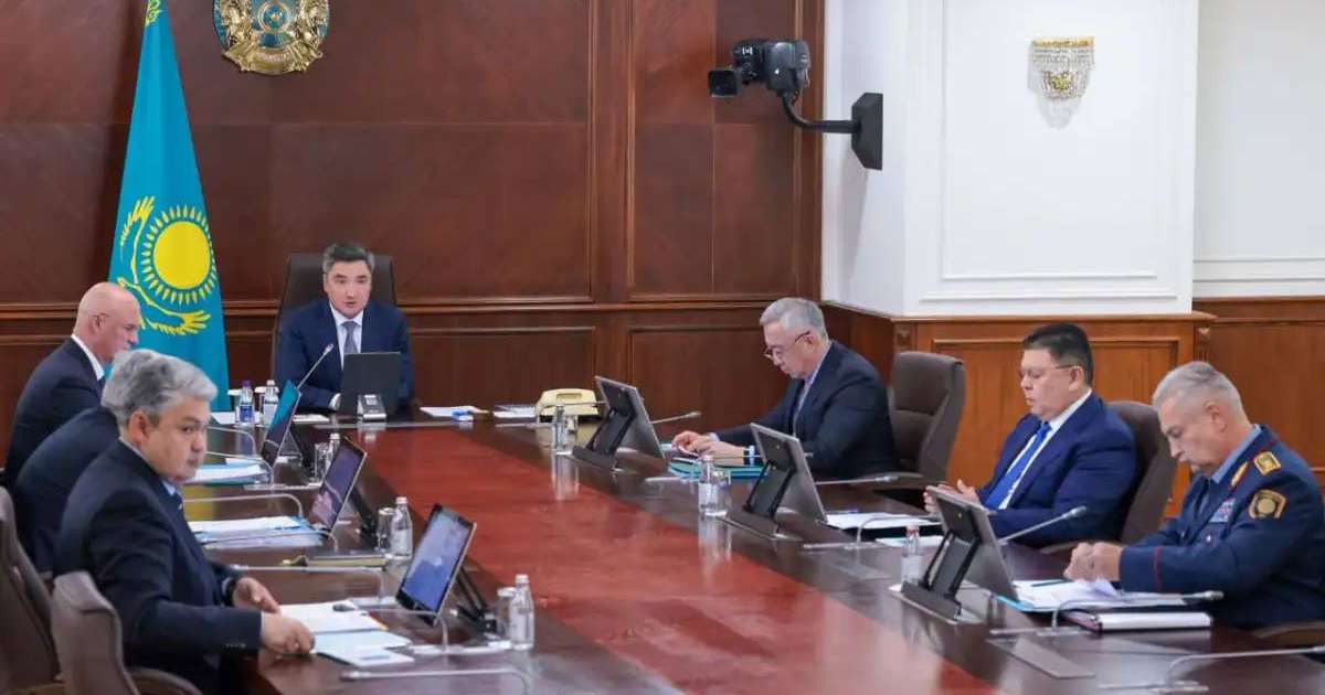 Барлық қаржыландыру мәселелерін шұғыл шешу қажет – Олжас Бектенов