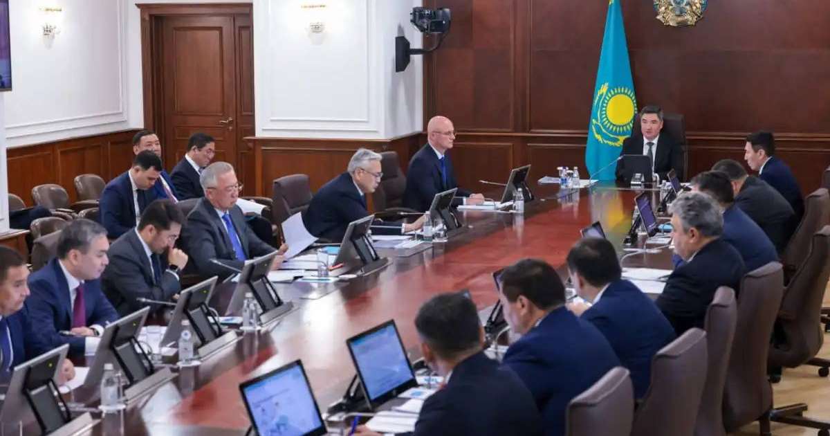 Олжас Бектенов теміржол саласын дамыту бойынша бірқатар тапсырма берді