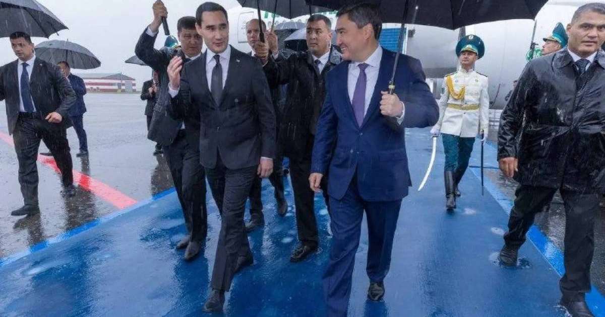 Colman Domingo and Jude Law at amfAR’s Venice Gala