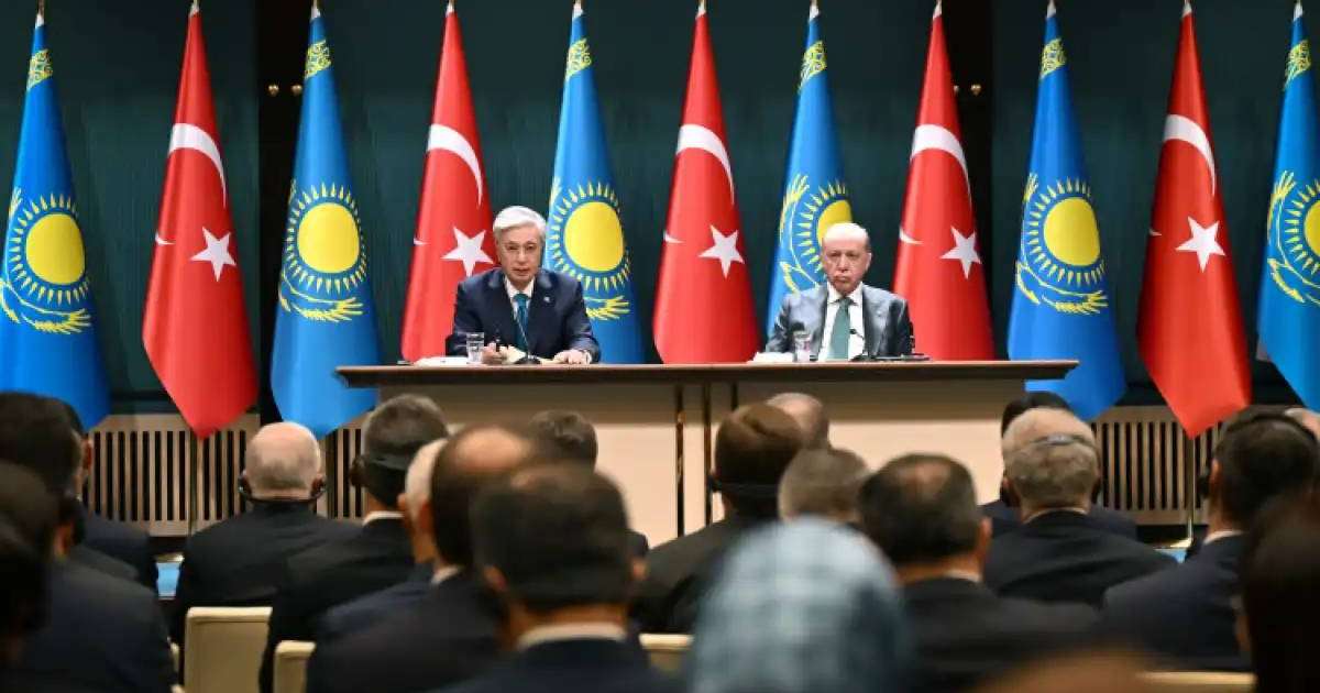 Қасым-Жомарт Тоқаев пен Режеп Тайип Ердоған БАҚ өкілдері үшін брифинг өткізді