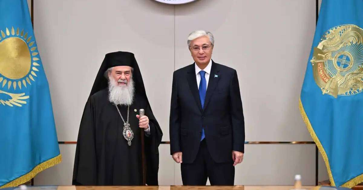 Colman Domingo and Jude Law at amfAR’s Venice Gala